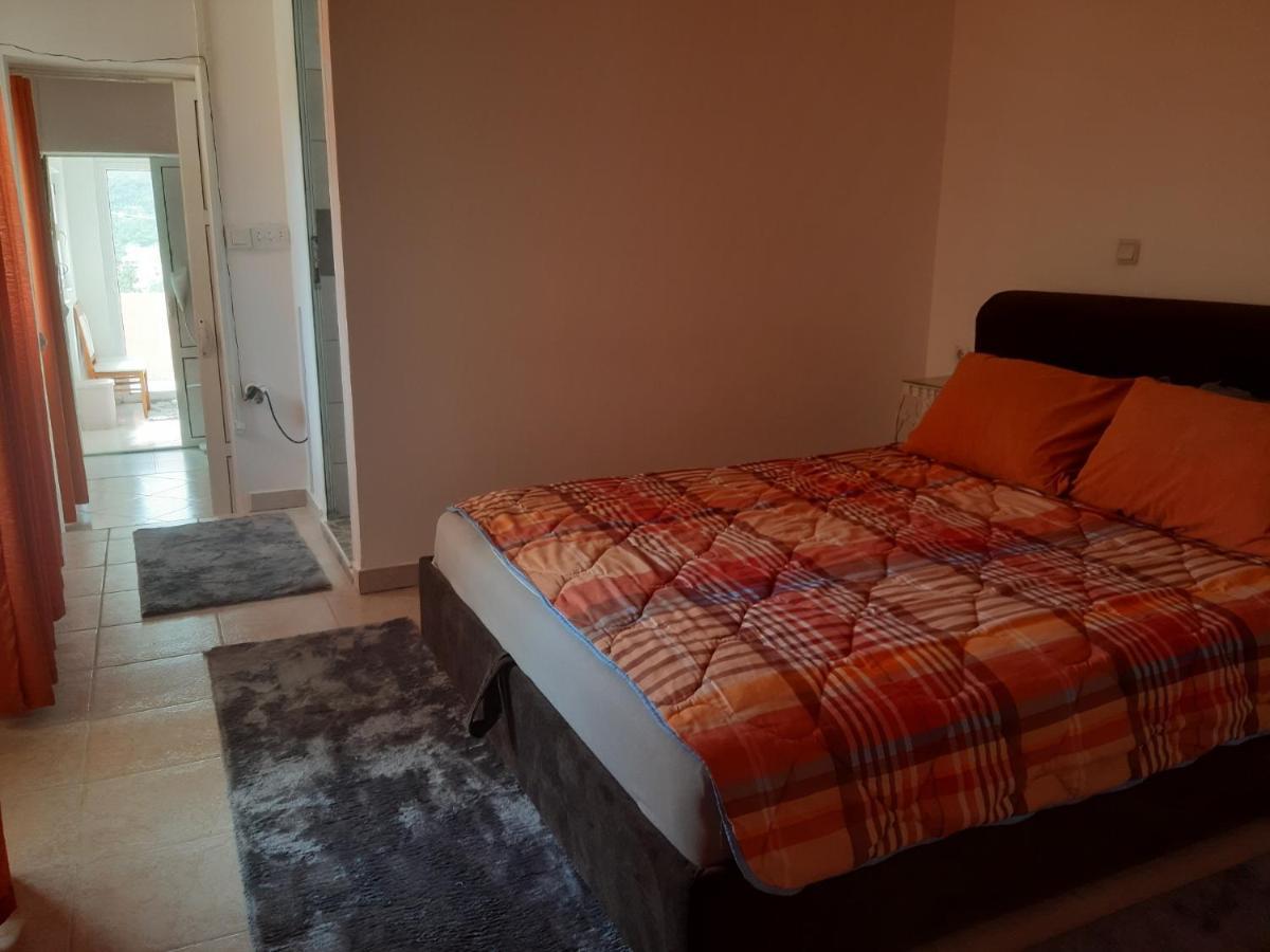 Guest'S House "Lindi&Roni" Appartement Ulcinj Buitenkant foto