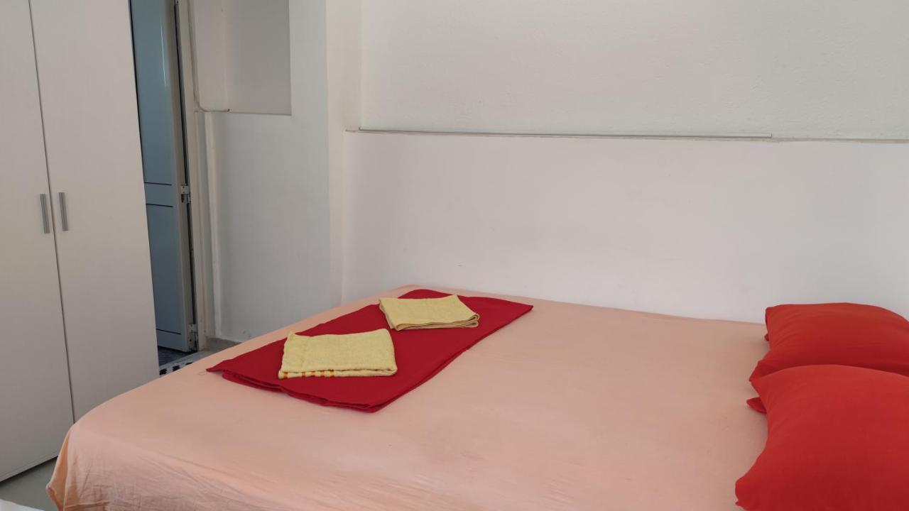 Guest'S House "Lindi&Roni" Appartement Ulcinj Buitenkant foto